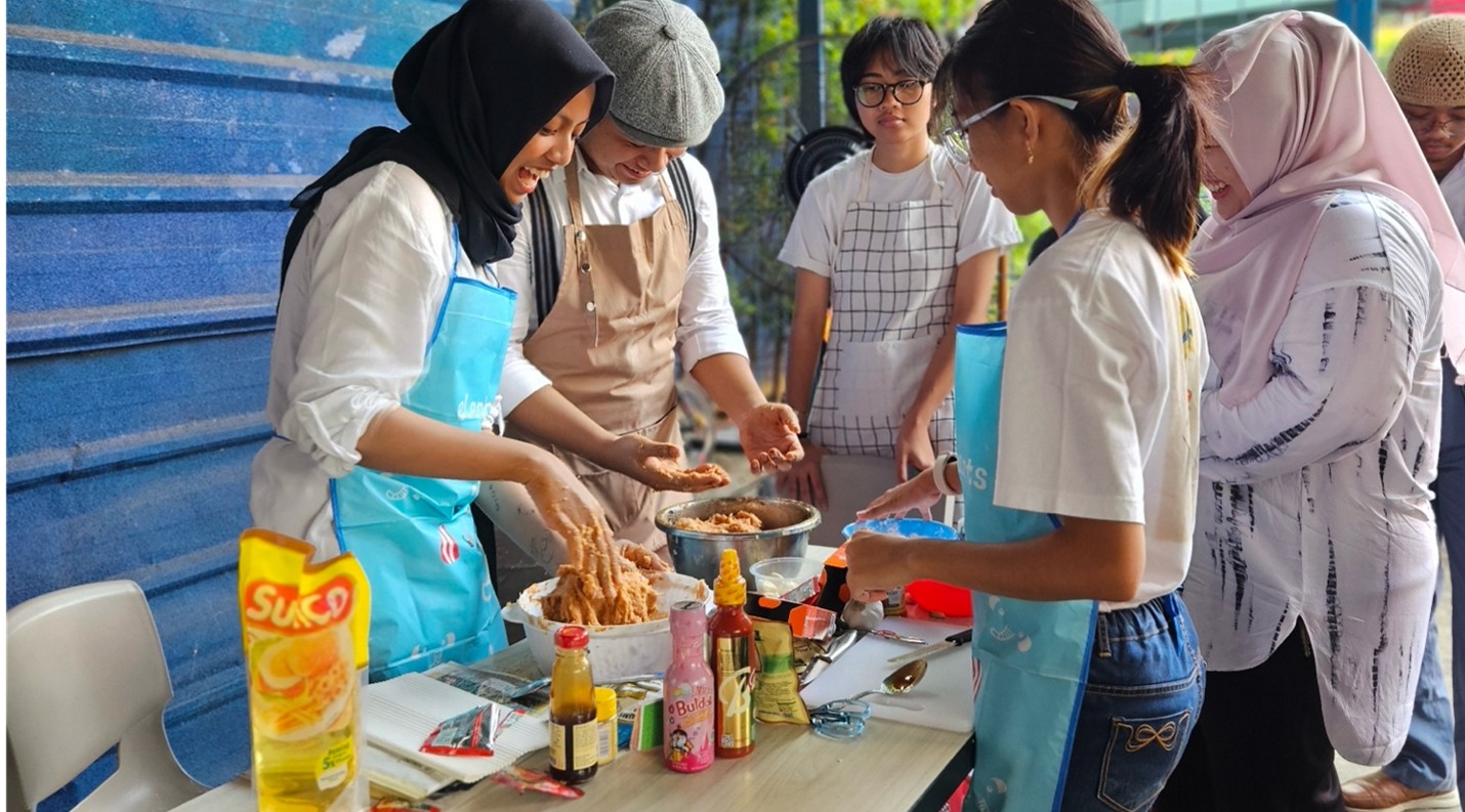 Creativepreneur Day:  Ajang Kreasi dan Inovasi Kuliner Siswa-siswi Kelas 11